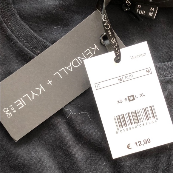 💕KENDALL+KYLIE - NWT Crewneck T-Shirt (M) - Picture 5 of 6